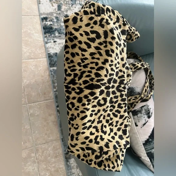 Martin & Barnett San Francisco Leopard-Print Tote in Tan and Black - Picture 2 of 4